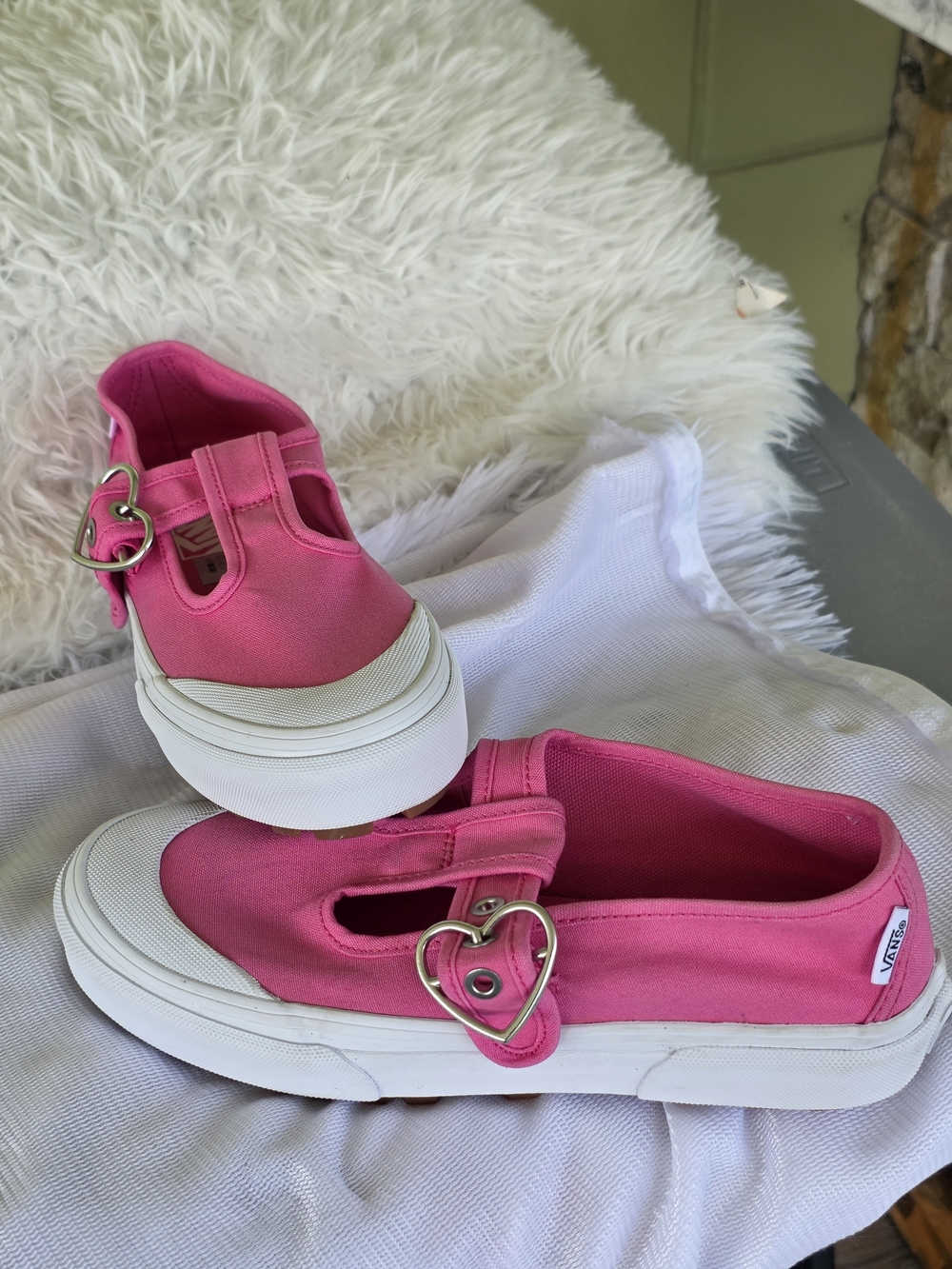 Vans Kids Pink Heart Mary Jane Sneakers